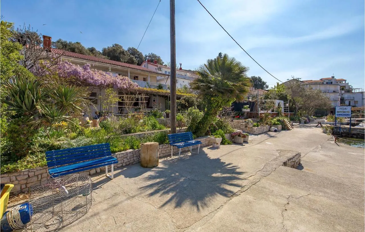 Beautiful Apartment In Supetarska Draga With Wifi Croatia