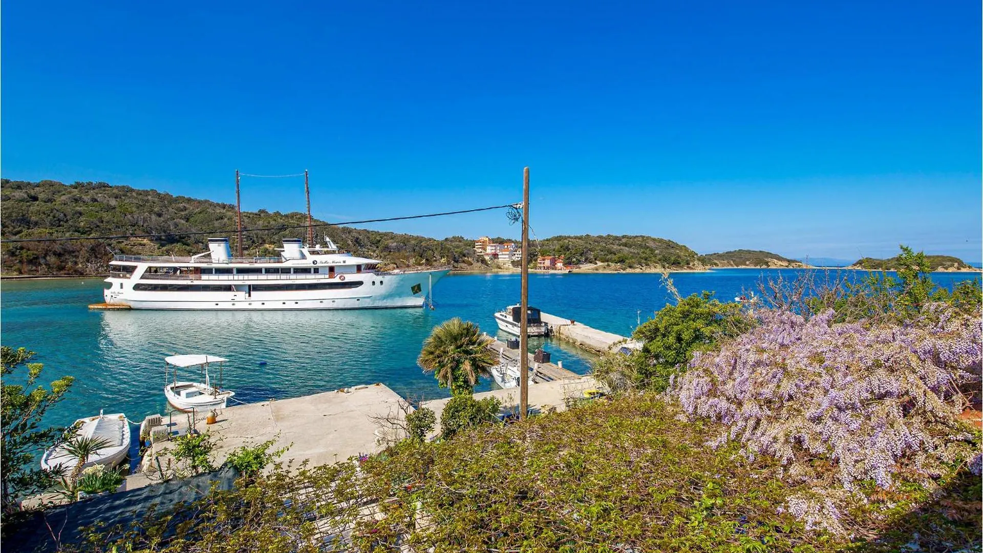 Beautiful Apartment In Supetarska Draga With Wifi