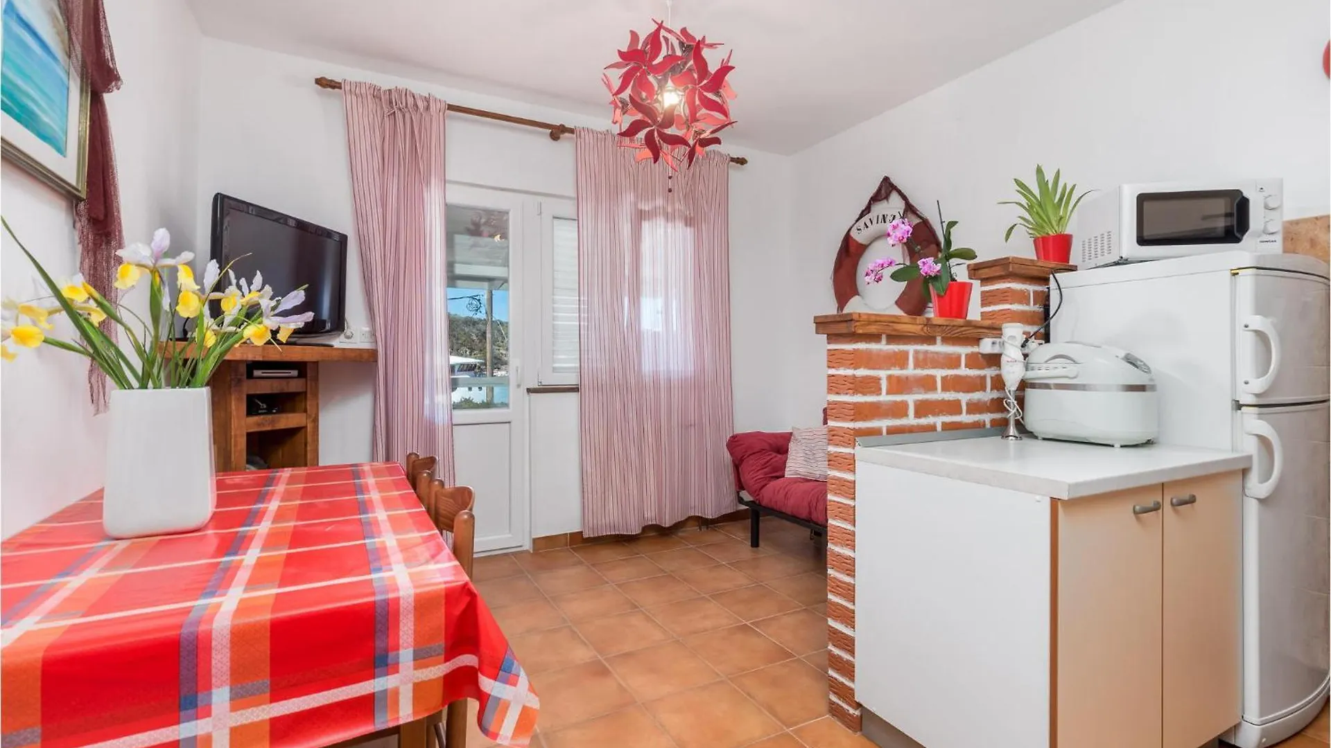 Beautiful Apartment In Supetarska Draga With Wifi 0*,