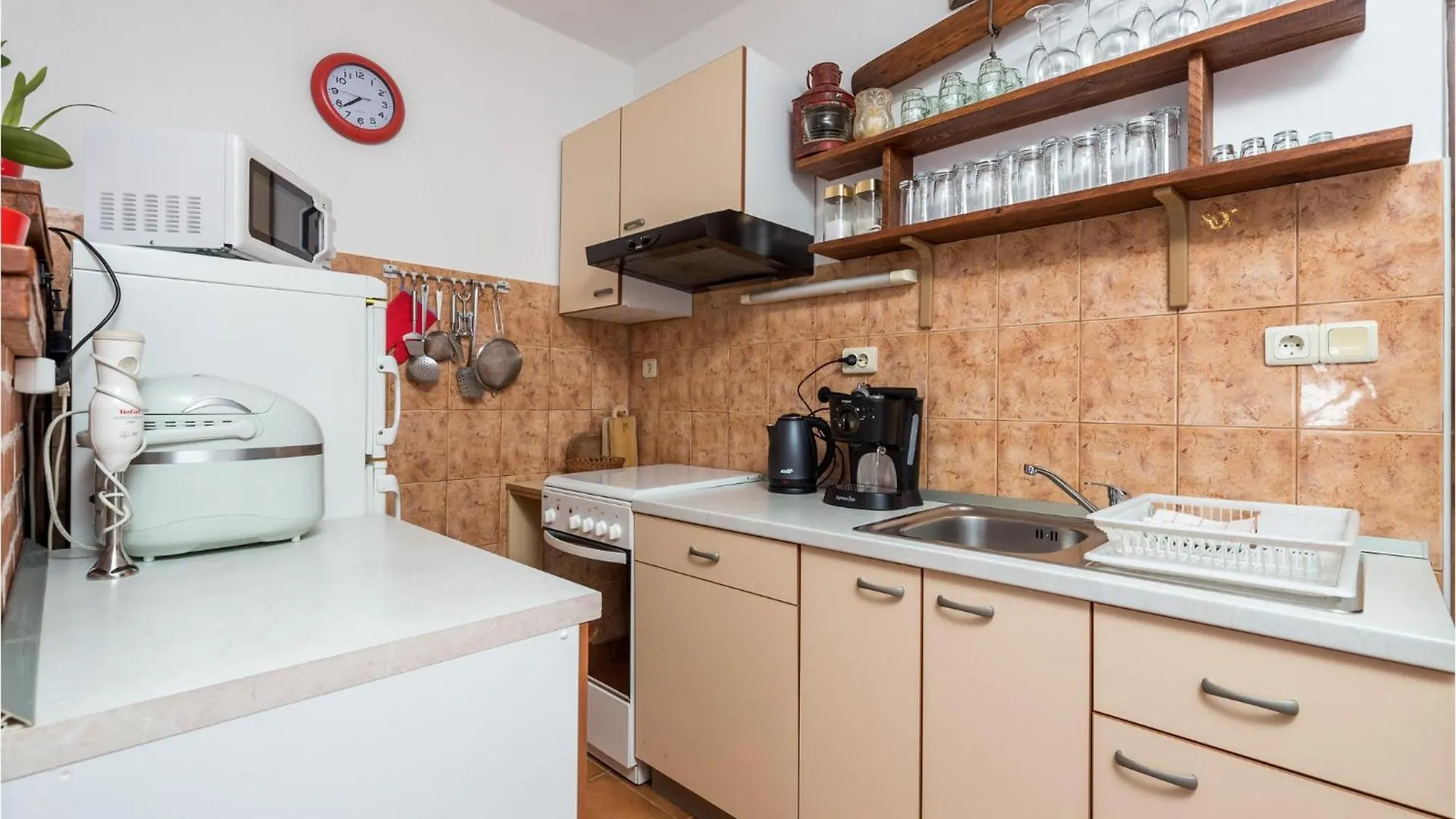 Beautiful Apartment In Supetarska Draga With Wifi